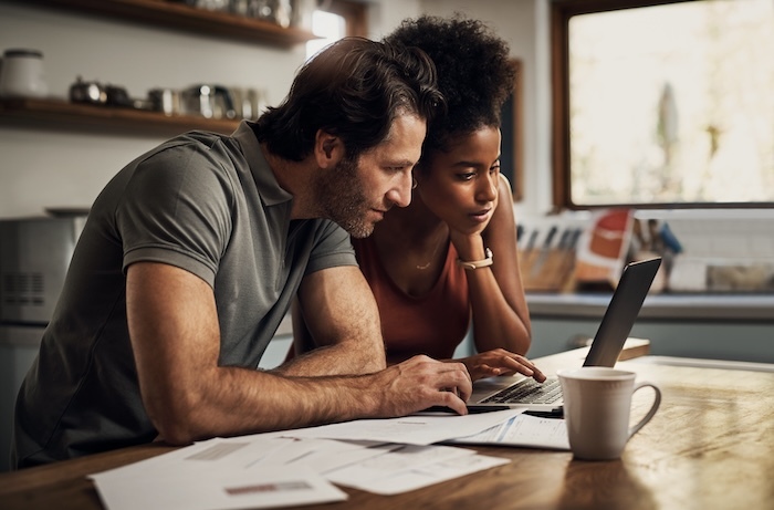 couple looking for self build house insurance